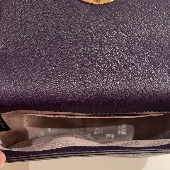 Michael Kors Crossbody - Aubergine - Picture 3 of 3